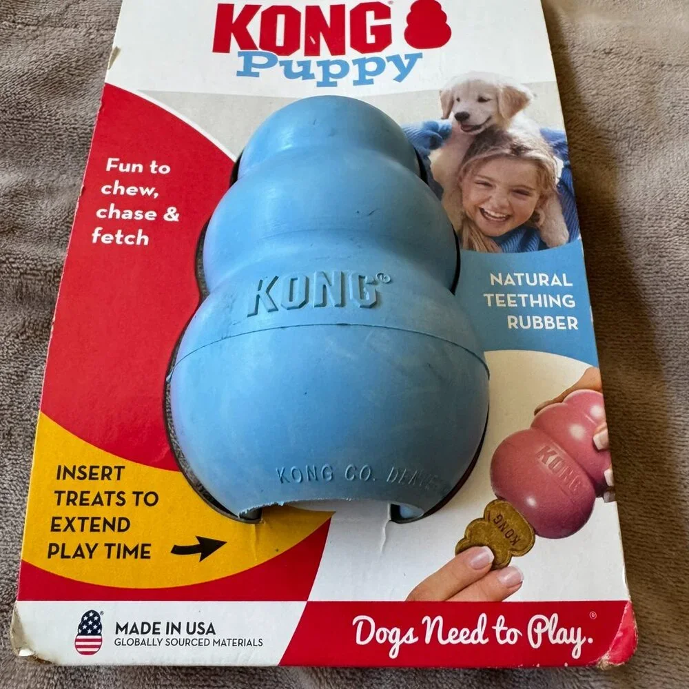NWT Blue Medium Puppy Kong for Treats & Rubber for Teething Chew Toy Chase Fetch
